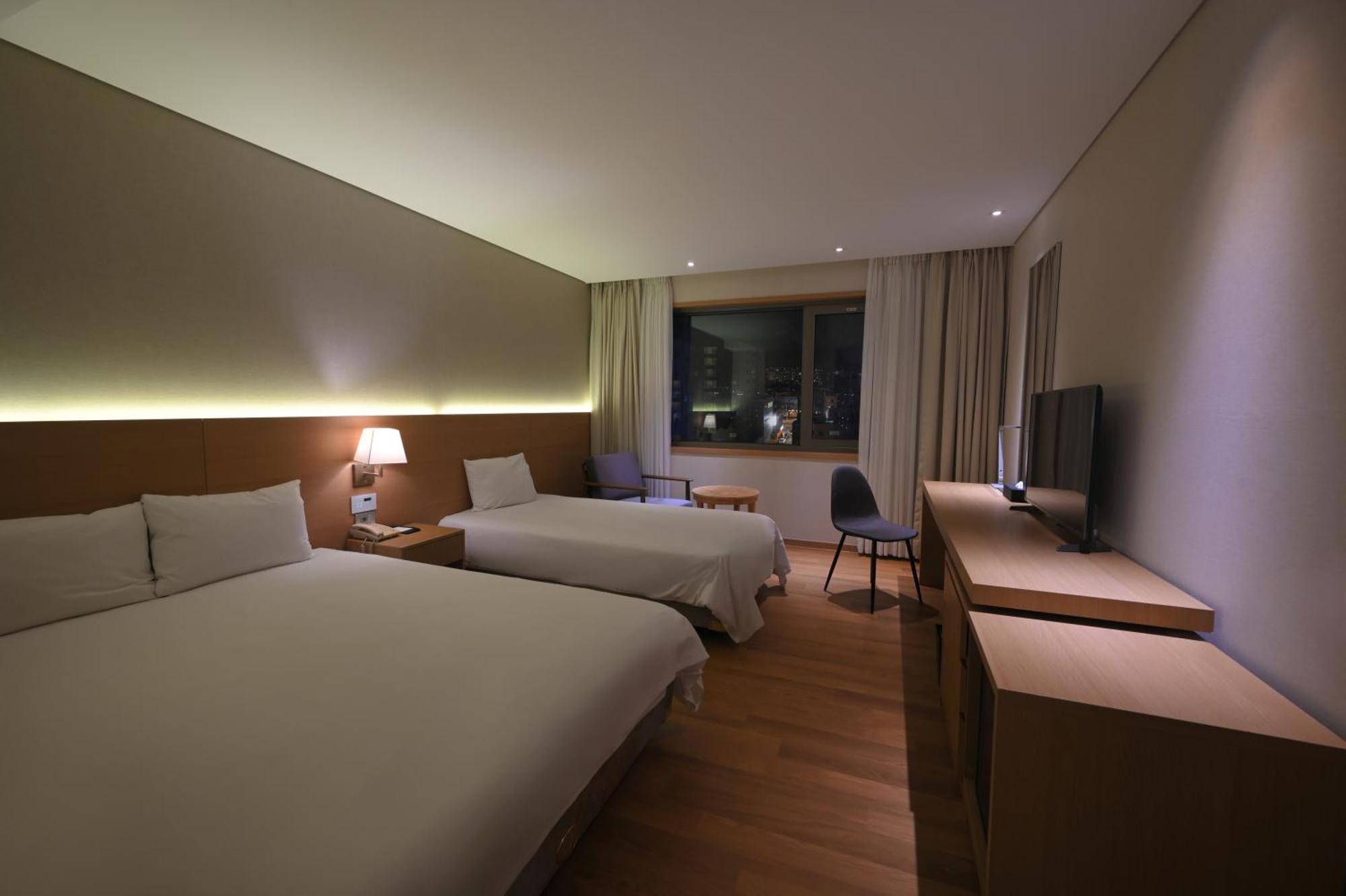 Astar Hotel Jeju Exterior foto